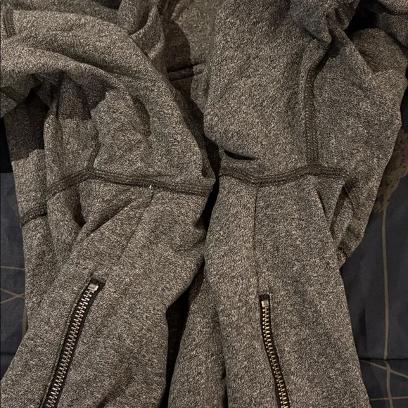 EUC Lululemon Om & Roam Pullover Heathered Speckled Black / Black - size 2 - Picture 11 of 16